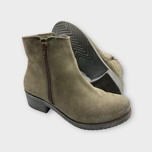 NAOT Wander Ankle Booties Boots Brushed Oiled Olive Suede Size 40 9-9.5